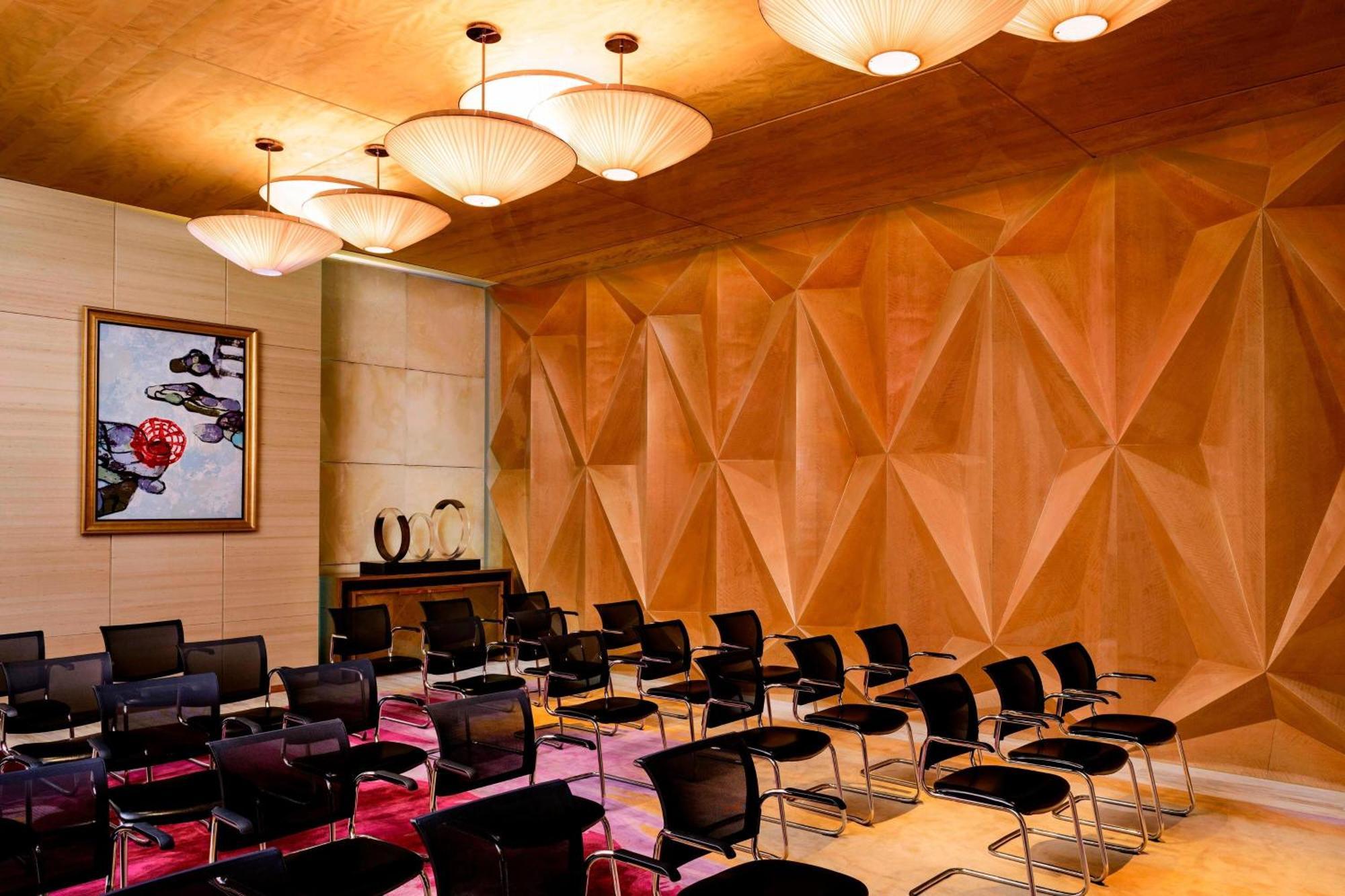 Sheraton Huzhou Taihu Lake Hot Spring Resort & Spa מראה חיצוני תמונה