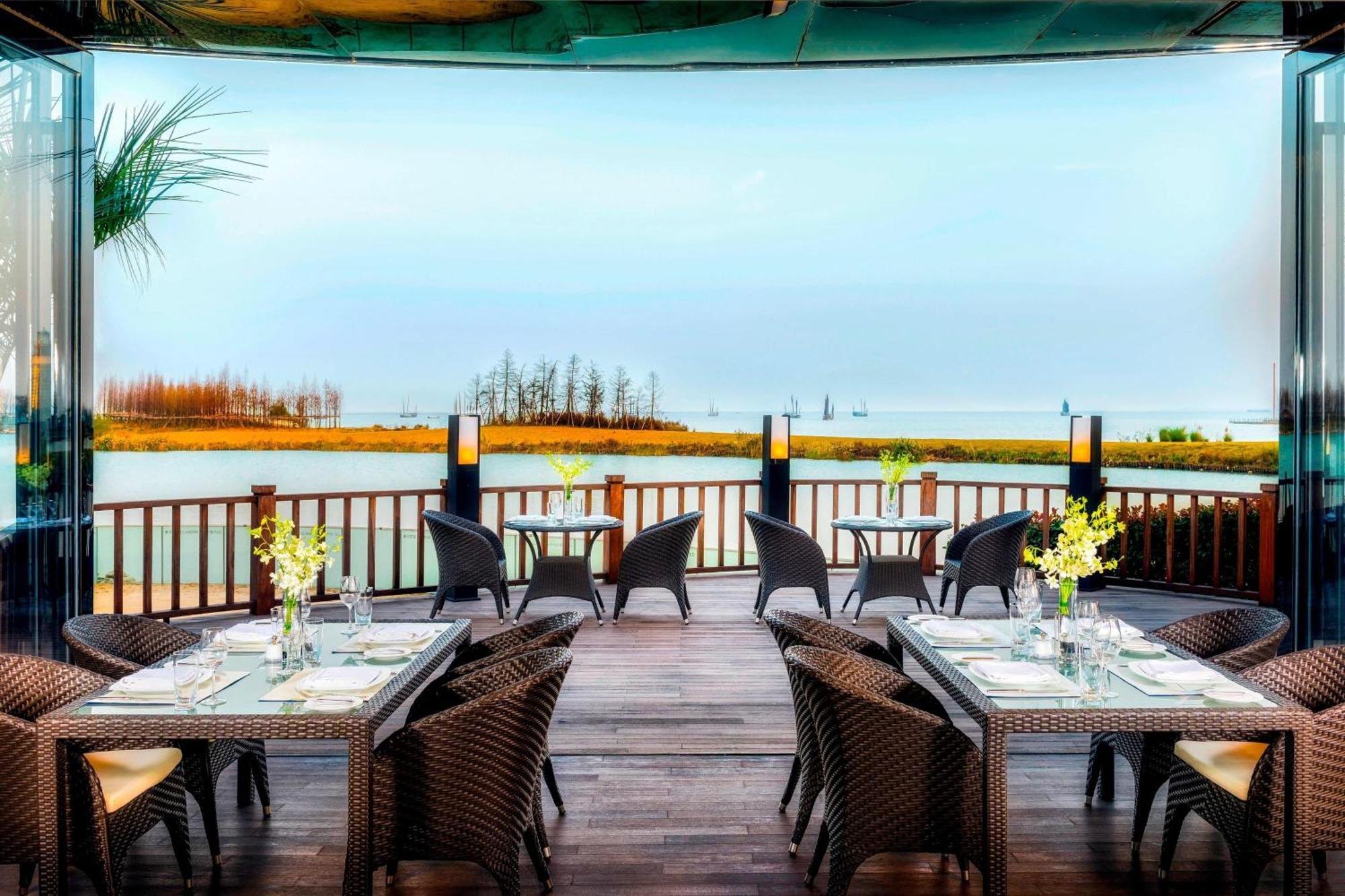 Sheraton Huzhou Taihu Lake Hot Spring Resort & Spa מראה חיצוני תמונה